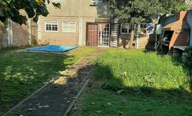 CASA PARA DOS FAMILIAS