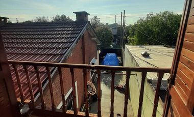 CASA PARA DOS FAMILIAS