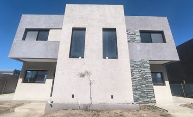 Departamento 4 AMB en Venta en SPRINGHOUSES