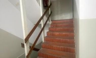 Oficina en  excelente esquina del centro de lomas