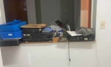 Oficina en  excelente esquina del centro de lomas