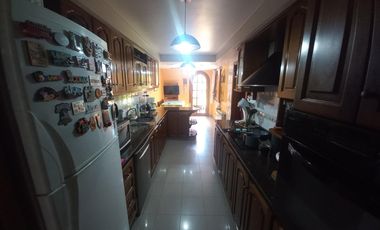 Casa en Lomas de Zamora este sobre lote de 338 2 totales con departamento de 3 amb independiente