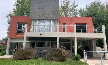 Casa en  alquiler Country Club el Paraiso