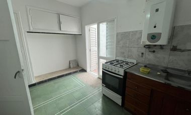 !!VDO. CASA 2 PLANTAS EXC. INVERSION B° GUEMES!!