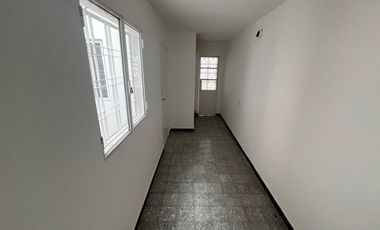 !!VDO. CASA 2 PLANTAS EXC. INVERSION B° GUEMES!!