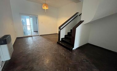 !!VDO. CASA 2 PLANTAS EXC. INVERSION B° GUEMES!!