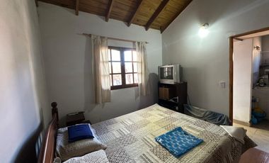 Venta Casa 2 ambientes con amplio patio