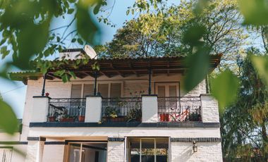 Casa en venta en Yerba Buena, Sarmiento al 1100