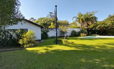 Casa en venta en Yerba Buena, Sarmiento al 1100