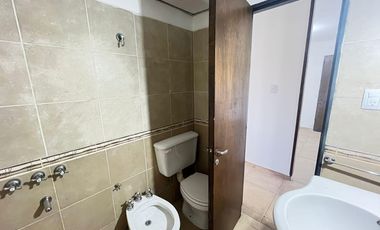 Departamento de 2 dormitorios en alquiler a 5 cdras del Nuevocentro