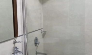 Casa en venta - 4 Dormitorios 4 Baños - 531,50mts2 - Merlo