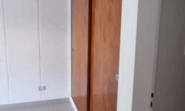 Casa en venta - 4 Dormitorios 4 Baños - 531,50mts2 - Merlo