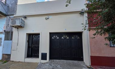 VENTA CASA 3AMB COCHERA TERRAZA QUINCHO AVELLANEDA