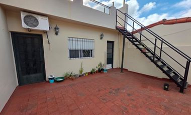 VENTA CASA 3AMB COCHERA TERRAZA QUINCHO AVELLANEDA