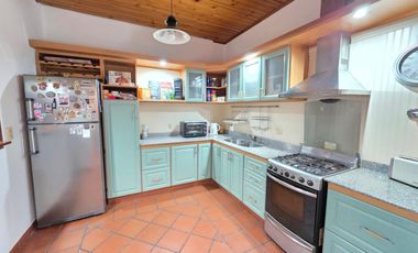 VENTA CASA 3AMB COCHERA TERRAZA QUINCHO AVELLANEDA