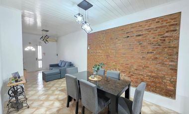 VENTA CASA 3AMB COCHERA TERRAZA QUINCHO AVELLANEDA