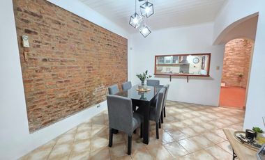 VENTA CASA 3AMB COCHERA TERRAZA QUINCHO AVELLANEDA