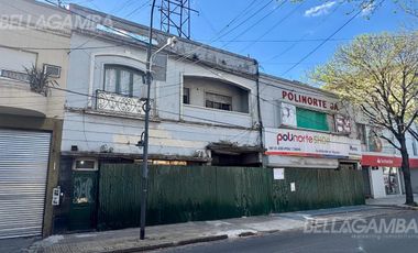 Departamento cuatro ambientes con balcón de pozo en Munro financiación