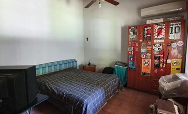 Propiedad con amplio lote