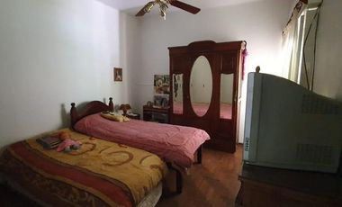 Propiedad con amplio lote