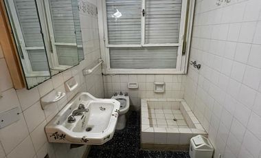 Casa en venta - 5 Dormitorios 4 Baños - 340mts2 - Saladillo