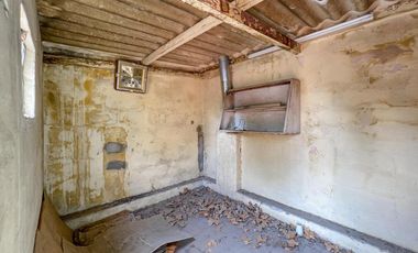 Casona comercial en esquina con local gastronómico y oficina en PA