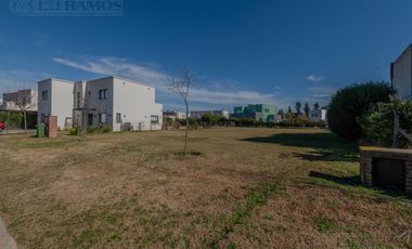 APTO CREDITO. LOTE INTERNO. ORIENTACION NOR-OESTE