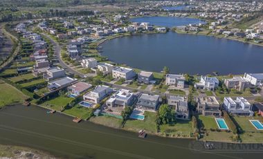 APTO CREDITO. LOTE INTERNO. ORIENTACION NOR-OESTE