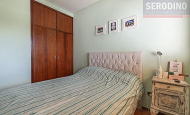 Casa en  Barrio Parque Bernal