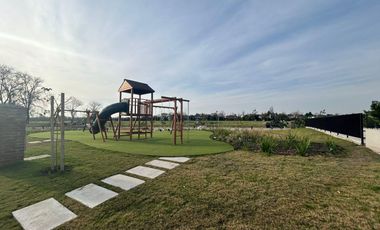 LOTE EN VENTA BARRIO LOS CARDOS - PILAR - HERMOSA ORIENTACION