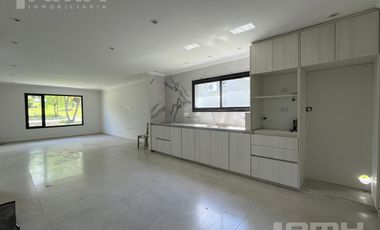 Casa en  Venta Mar de Ostende Pinamar a estrenar