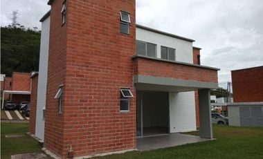 Venta de Casa Campestre en Praderas de Verde Horizonte en Jamundí