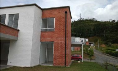 Venta de Casa Campestre en Praderas de Verde Horizonte en Jamundí