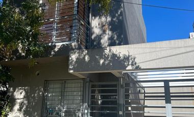 Departamento tipo duplex en Moreno