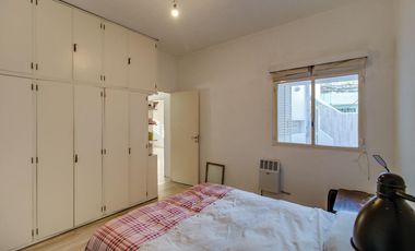 CASA EN VENTA - 528 E/ 6 Y 7 - LA PLATA