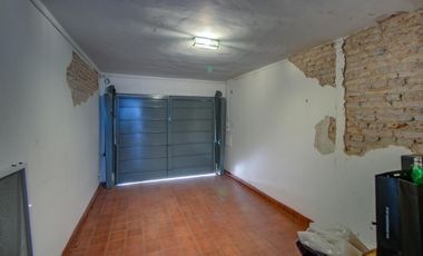 CASA EN VENTA - 528 E/ 6 Y 7 - LA PLATA