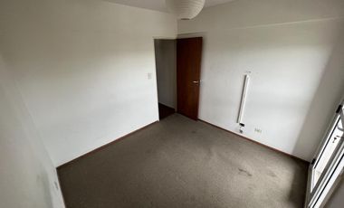 DEPTO 2 DORM PLENO CENTRO CALLE INDEPENDENCIA