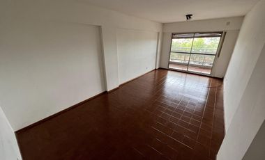 DEPTO 2 DORM PLENO CENTRO CALLE INDEPENDENCIA