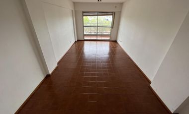 DEPTO 2 DORM PLENO CENTRO CALLE INDEPENDENCIA