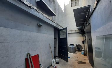 Depósito en Lanús Este