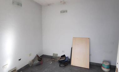 Depósito en Lanús Este