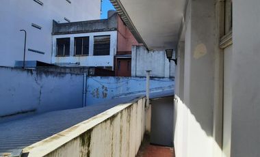 Depósito en Lanús Este