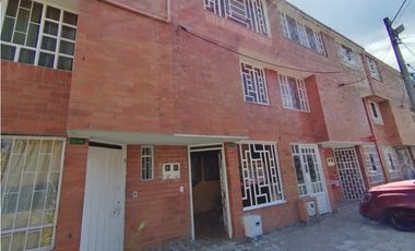 ACSI 1330. Casa en venta en Mosquera, Nueva Castilla