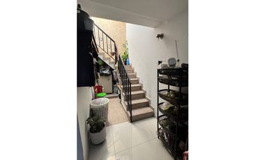 VENTA DE CASA BARRIO LA CLARITA ARMENIA VA VEHICULAR