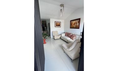 VENTA DE CASA BARRIO LA CLARITA ARMENIA VA VEHICULAR