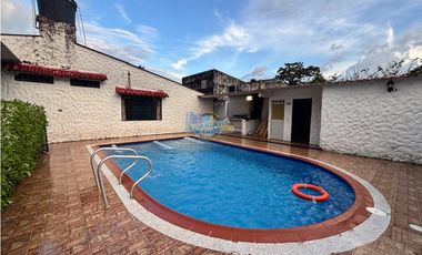 En Venta Casa en Casa con piscina Cumaral (Villa braidy)
