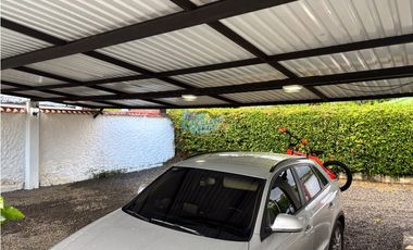 En Venta Casa en Casa con piscina Cumaral (Villa braidy)