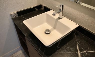 Espectacular departamento con vista al parque, 3 recámaras, 3.5 baños, 3 autos, alberca y gimnasio