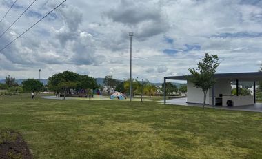 A costado al club de golf Santa Fe