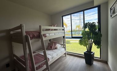 A costado al club de golf Santa Fe